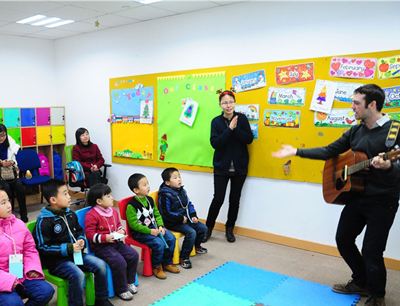 外教英语学习班为什么不如外教一对一好